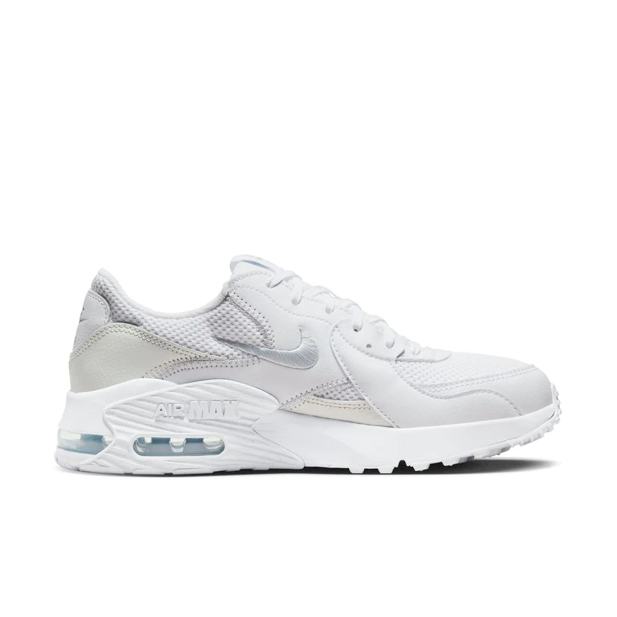 White airmaxes 2025